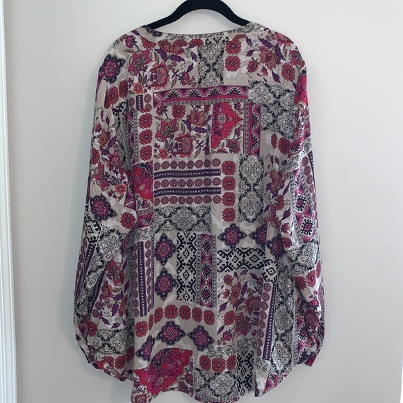 Print Blouse 👚 - Picture 2 of 2